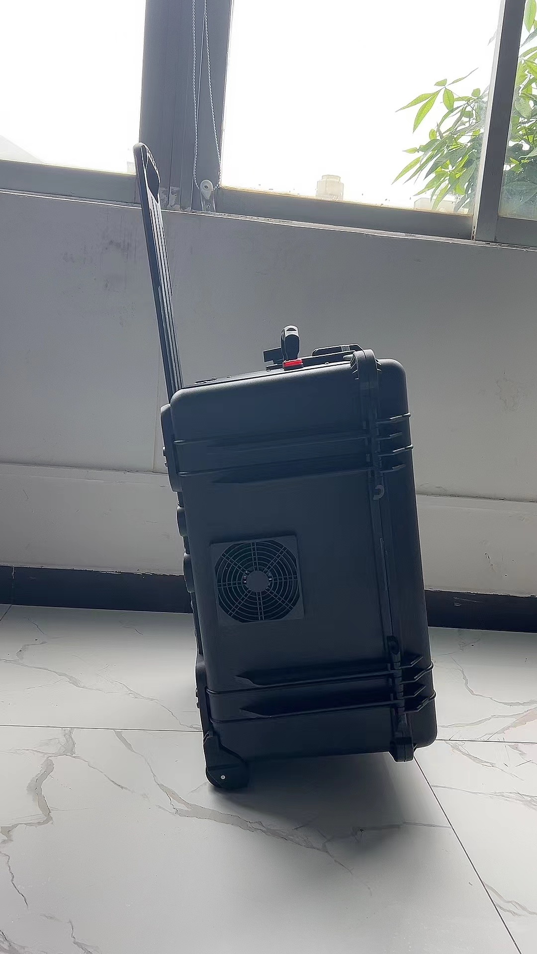 永城手拉箱型移动通信干扰器